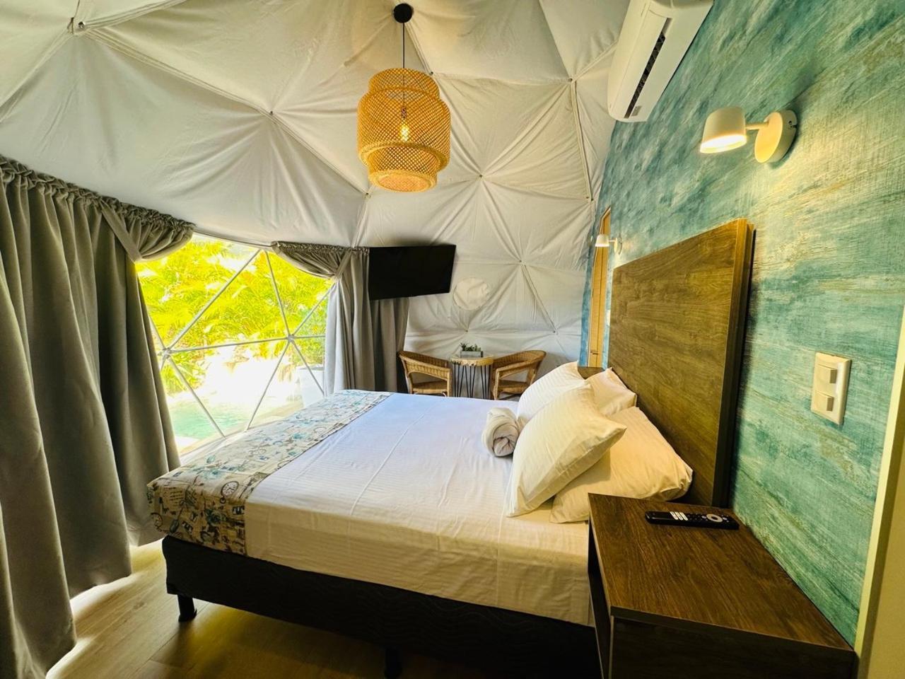 Luxury tent Glamping Tortuga Playa Ocotal